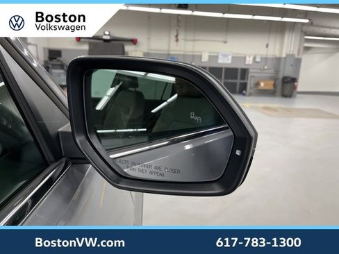 Used 2025 Volkswagen Atlas SE image 15