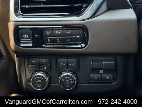 New 2026 GMC Yukon Denali Ultimate AWD/4WD image 20