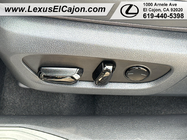 Used 2025 Lexus RX 350 Premium w/ Accessory Package (Z1) FWD image 36