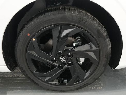 New 2026 Hyundai Elantra Sport image 11