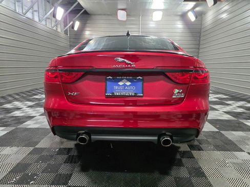 Used 2017 Jaguar XF R-Sport image 6