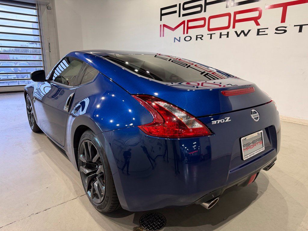 Used 2019 Nissan 370Z Coupe RWD image 8