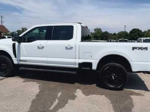 Used 2025 Ford F250 Lariat w/ Black Appearance Package AWD/4WD image 6