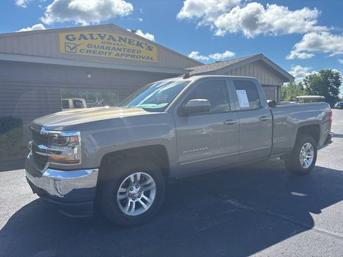 Used 2017 Chevrolet Silverado 1500 LT AWD/4WD image 2