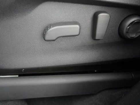 New 2026 Subaru Ascent Limited image 11