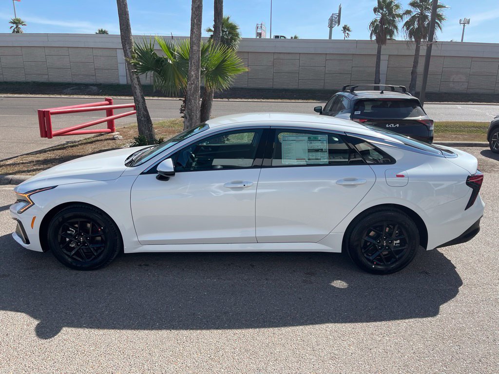 New 2026 Kia K5 LXS FWD image 4