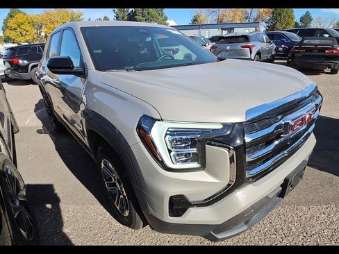 Used 2025 GMC Terrain Elevation image 3