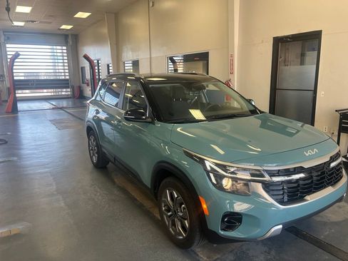 Used 2024 Kia Seltos S FWD image 1