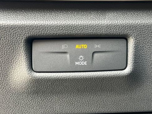 New 2026 Volkswagen Tiguan S AWD/4WD image 15