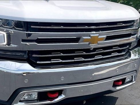 Used 2021 Chevrolet Silverado 1500 LTZ w/ LTZ Premium Package AWD/4WD image 30