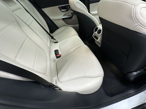 New 2026 Mercedes-Benz GLC 300 4MATIC image 17