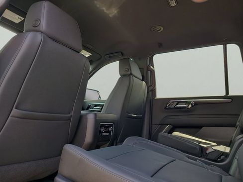 New 2026 Chevrolet Suburban LT w/ Comfort Package RWD image 12