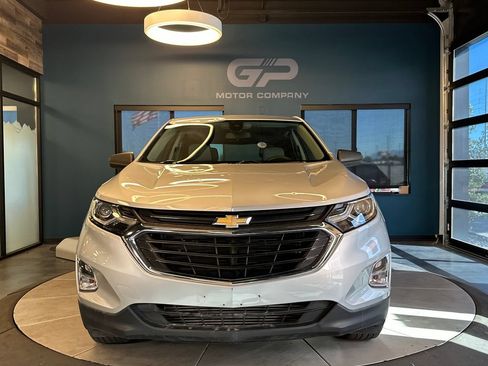 Used 2020 Chevrolet Traverse LT w/ LT Premium Package AWD/4WD image 8