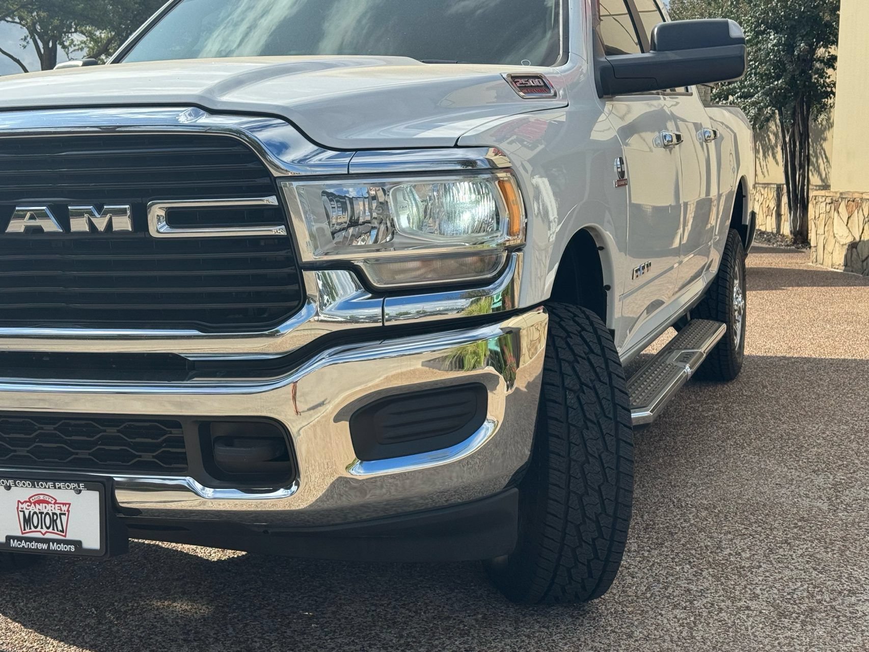 Used 2020 RAM 2500 Big Horn AWD/4WD image 3