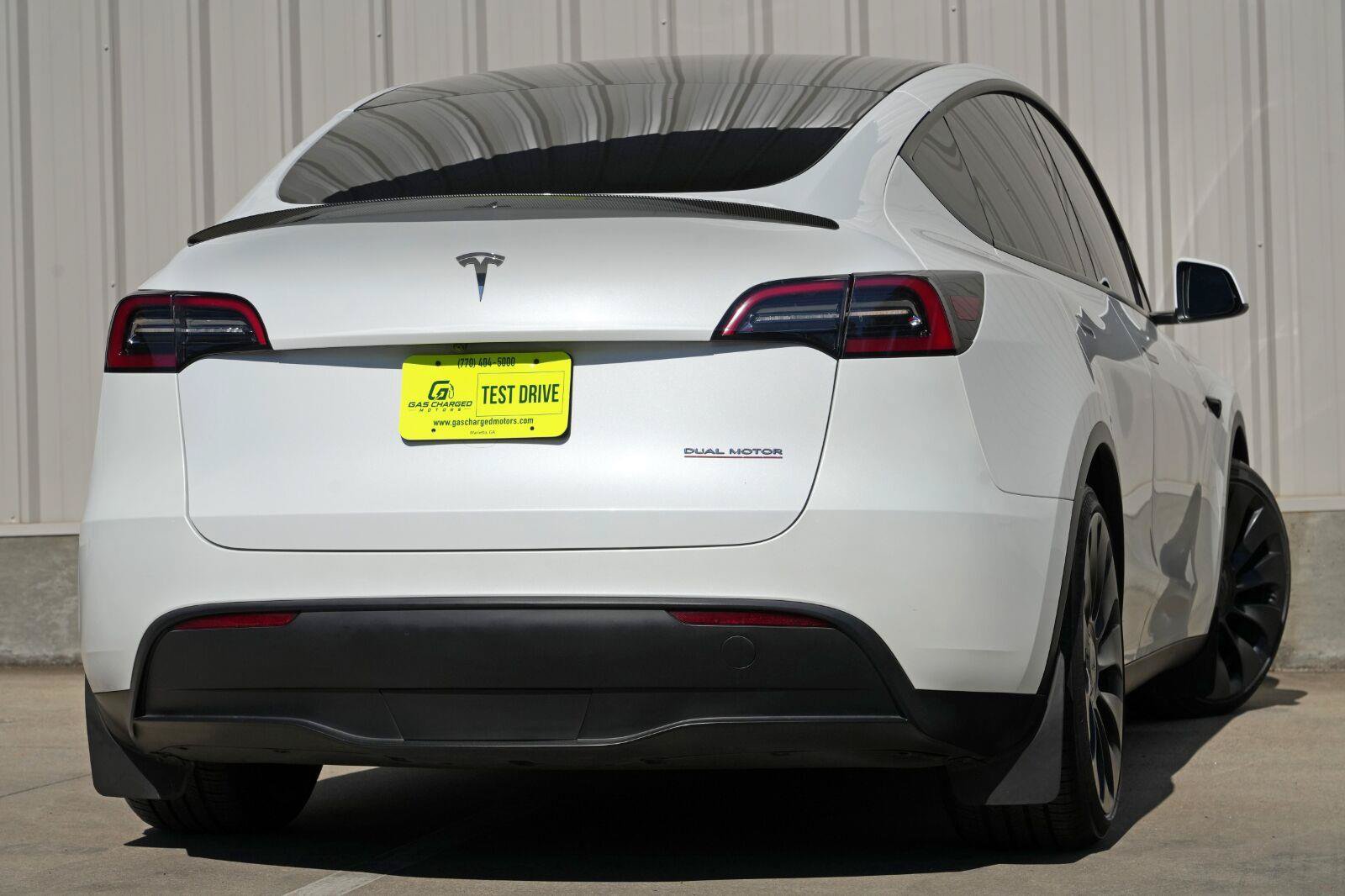 Used 2023 Tesla Model Y Performance AWD/4WD image 4