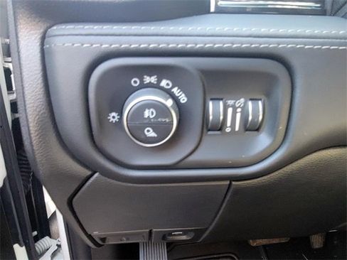 Used 2024 RAM 3500 Limited image 37