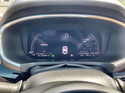 Used 2022 Acura MDX SH-AWD w/ Technology Package image 23