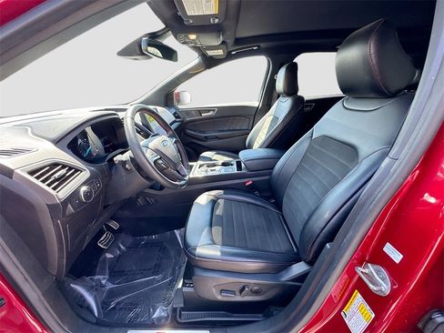 Used 2022 Ford Edge ST-Line image 21