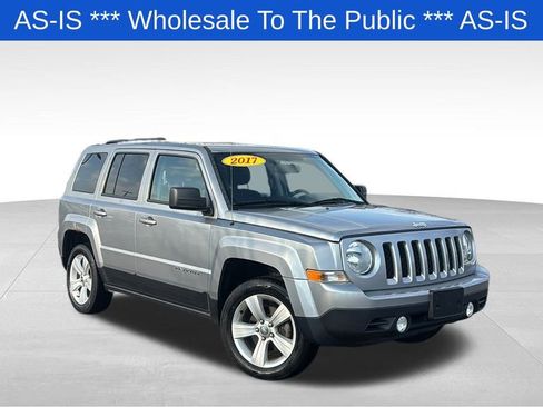 Used 2017 Jeep Patriot Latitude image 1