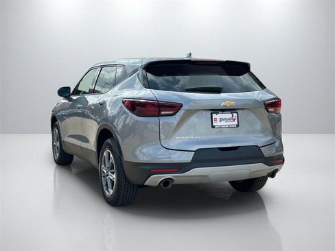 Used 2025 Chevrolet Blazer LT image 7