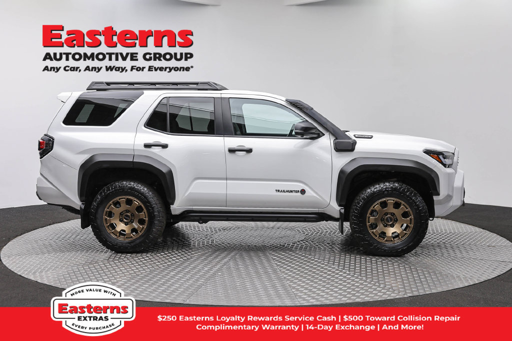 Used 2025 Toyota 4Runner Trailhunter AWD/4WD image 5