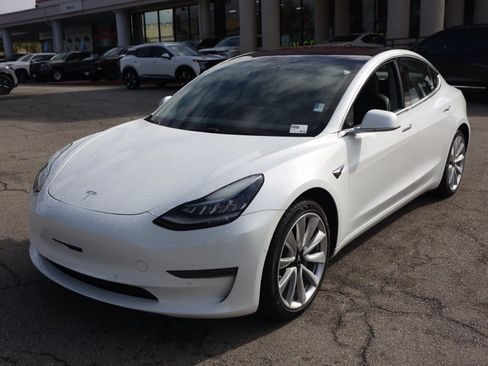 Used 2018 Tesla Model 3 Long Range image 8