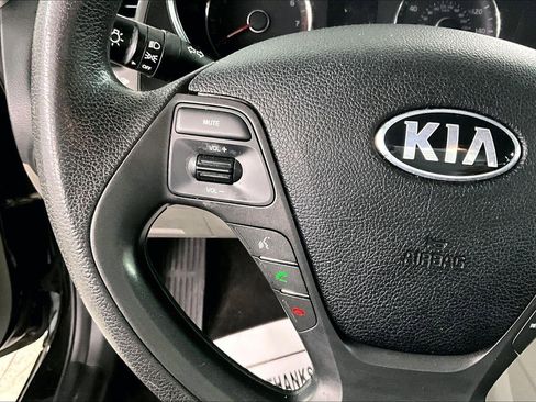 Used 2016 Kia Forte LX image 11