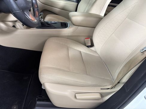 Used 2020 Dodge Durango SXT w/ 3rd Row Seating Group RWD image 12
