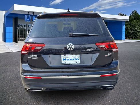 Used 2018 Volkswagen Tiguan SE w/ Panoramic Sunroof Package image 23