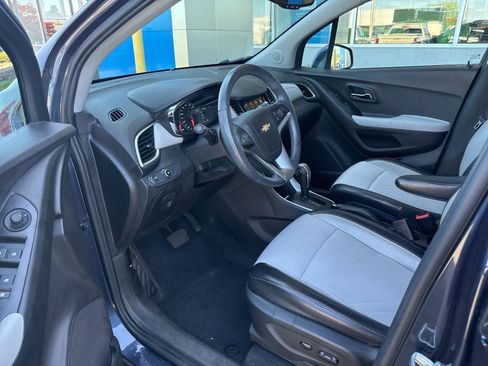 Used 2018 Chevrolet Trax LT w/ Driver Confidence Package AWD/4WD image 17