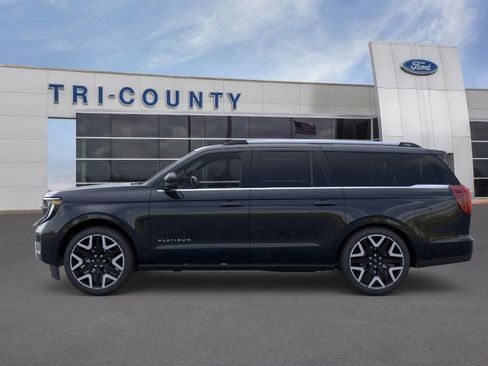 New 2026 Ford Expedition Max Platinum image 3