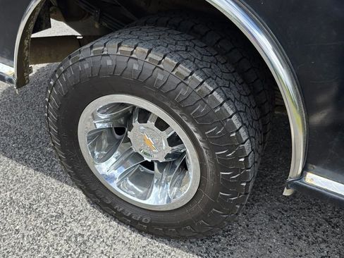 Used 2024 Chevrolet Silverado 3500 LT AWD/4WD image 6