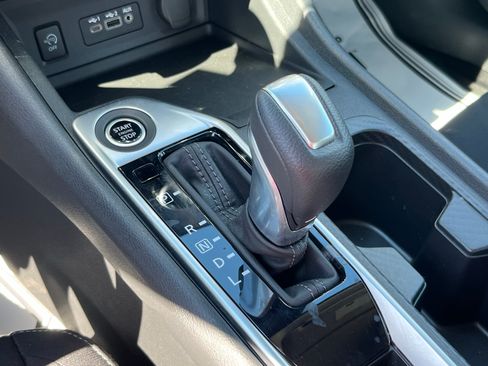 Used 2025 Nissan Sentra SV FWD image 29