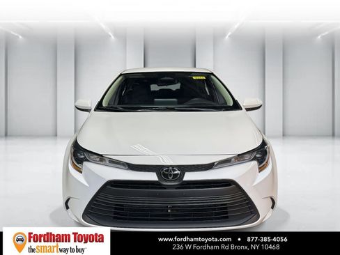Certified 2023 Toyota Corolla LE image 2