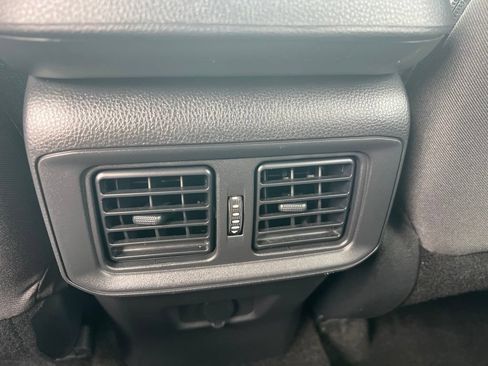 Used 2023 Toyota RAV4 LE AWD/4WD image 34
