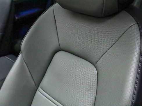 Certified 2025 Porsche Cayenne S image 26