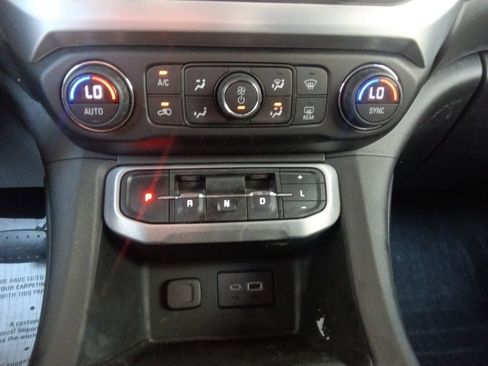 Used 2020 GMC Acadia SLE FWD image 27