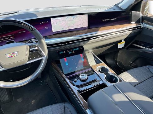 New 2026 Cadillac Escalade Platinum Sport w/ LPO, ONYX Package AWD/4WD image 30