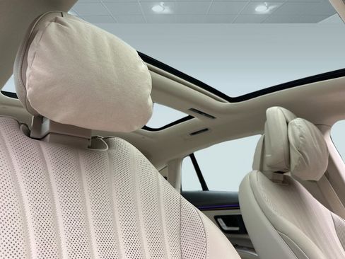 Certified 2023 Mercedes-Benz EQS 580 4MATIC Sedan image 16