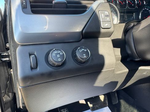 Used 2019 Chevrolet Tahoe Premier image 17