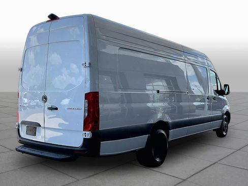 Used 2024 Mercedes-Benz Sprinter 3500 image 13