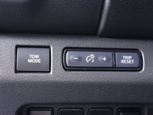 Used 2025 Nissan Frontier SV w/ SV Convenience Package RWD image 10