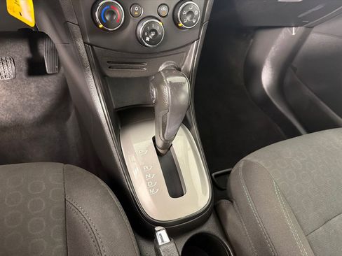 Used 2016 Chevrolet Trax LS w/ LPO, Protection Package FWD image 16
