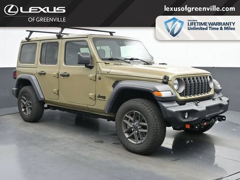 Used 2025 Jeep Wrangler Unlimited Sport AWD/4WD image 2