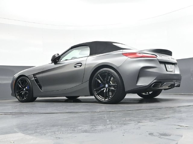Used 2021 BMW Z4 M40i w/ Executive Package RWD image 34