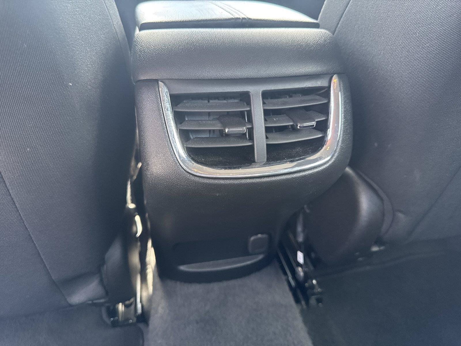 Used 2025 Chevrolet Malibu LT FWD image 24