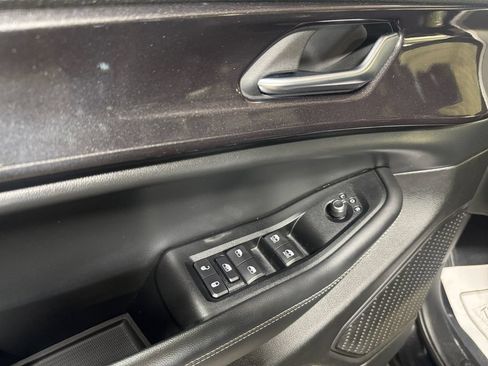 Used 2023 Jeep Grand Cherokee Altitude AWD/4WD image 14