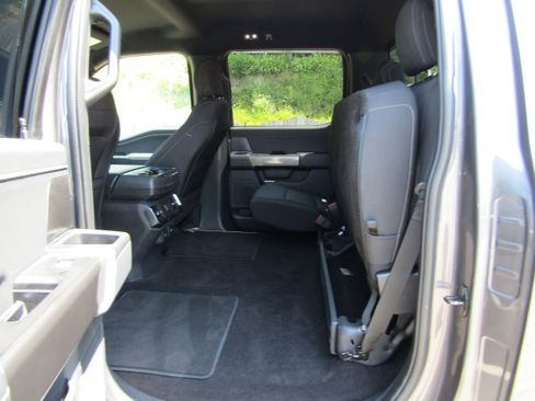 Used 2021 Ford F150 XLT w/ Equipment Group 302A High AWD/4WD image 19
