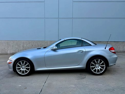 Used 2005 Mercedes-Benz SLK 350 image 24