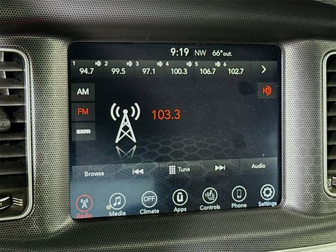 Used 2017 Dodge Charger R/T image 5